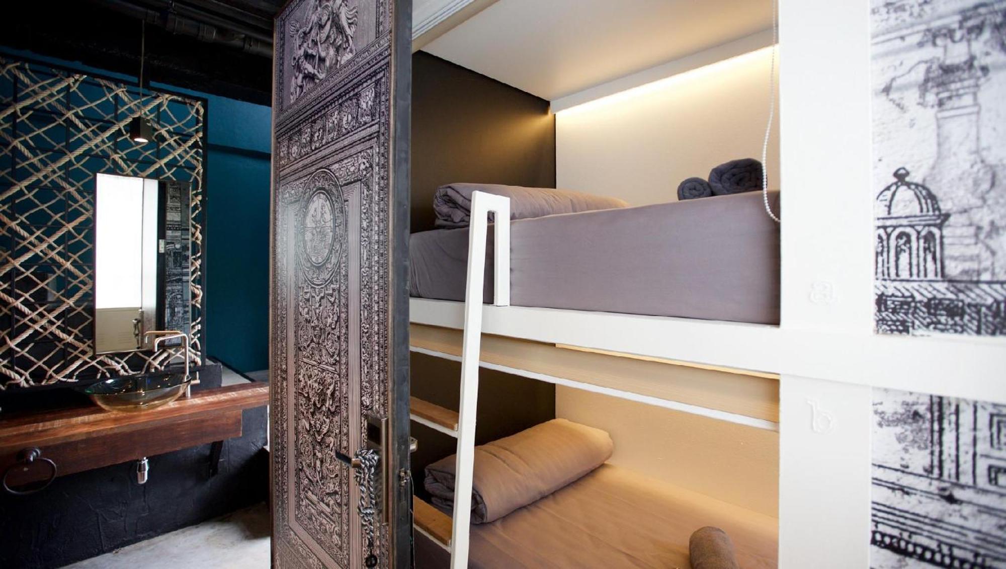 Shade House - Phuket Downtown Hostel Buitenkant foto